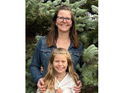 Sara and Alexa Unger - SteinbachOnline.com - Local news, Weather